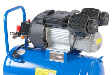 Компрессор поршневой V-образный 220В, ресив. 50л, 360л/мин NORDBERG NCE50/360V